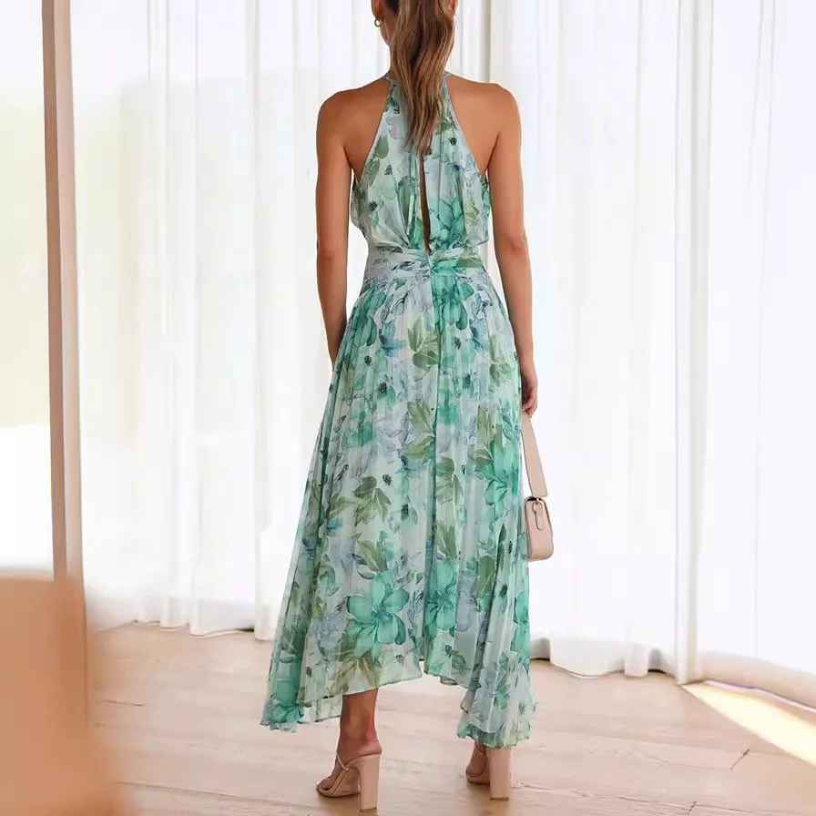 Robe Longue Plissée à Imprimé Floral – Col Halter Croisé
