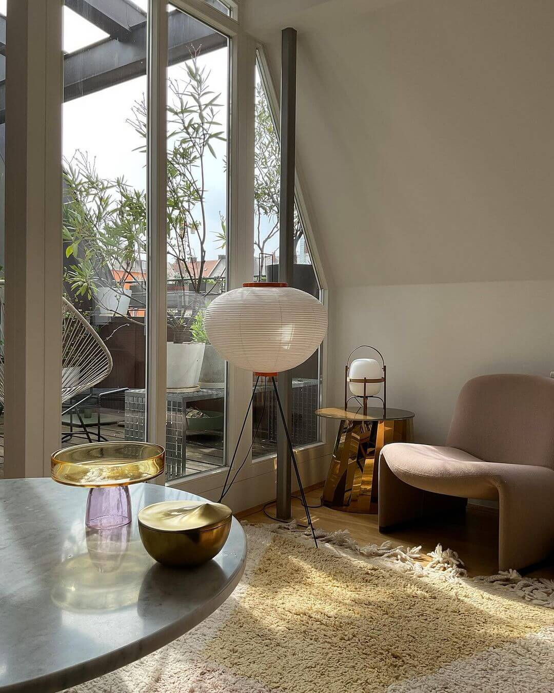 Hikaru – Rice Paper Floor Lamp