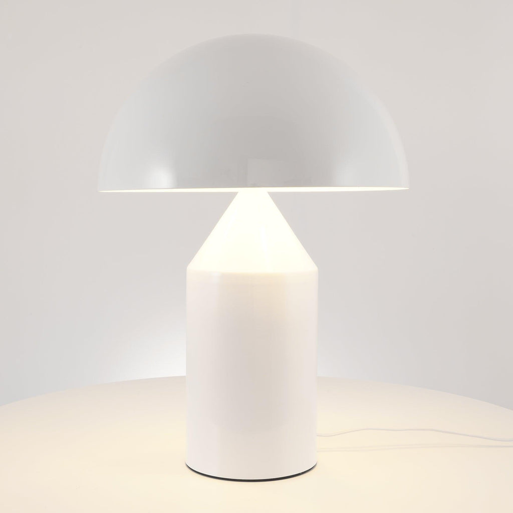 Stolní lampa Atollo z kovu