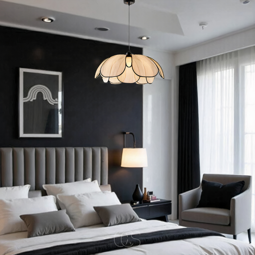 Vellina - Flower-shaped Rattan Pendant Lamp with Black Accents