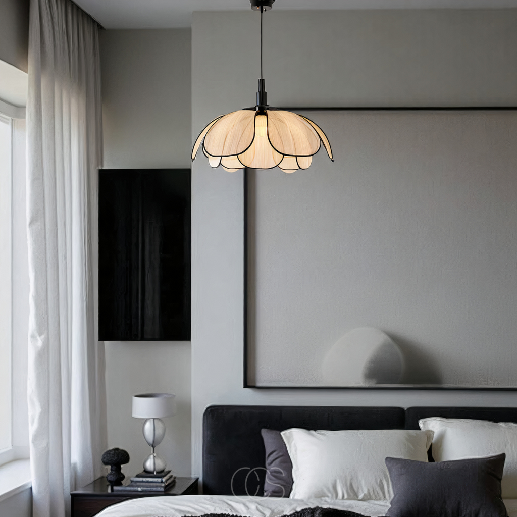 Vellina - Flower-shaped Rattan Pendant Lamp with Black Accents