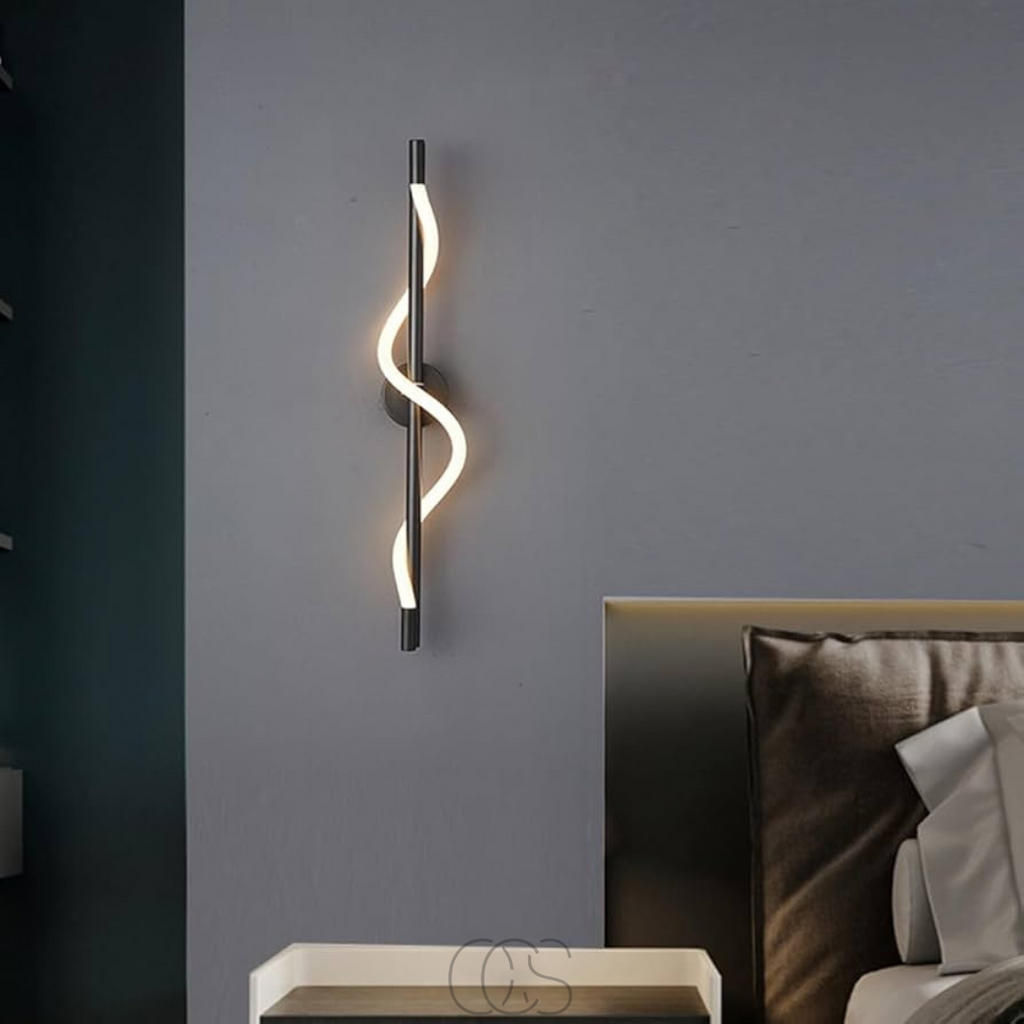 Vellina - Slim LED wall lamp - Black aluminum
