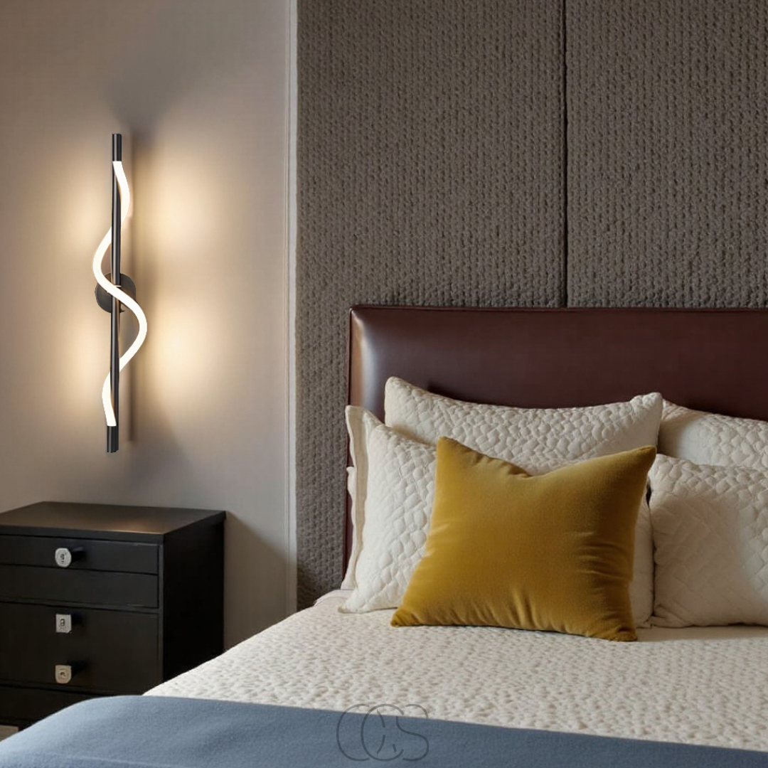 Vellina - Slim LED wall lamp - Black aluminum