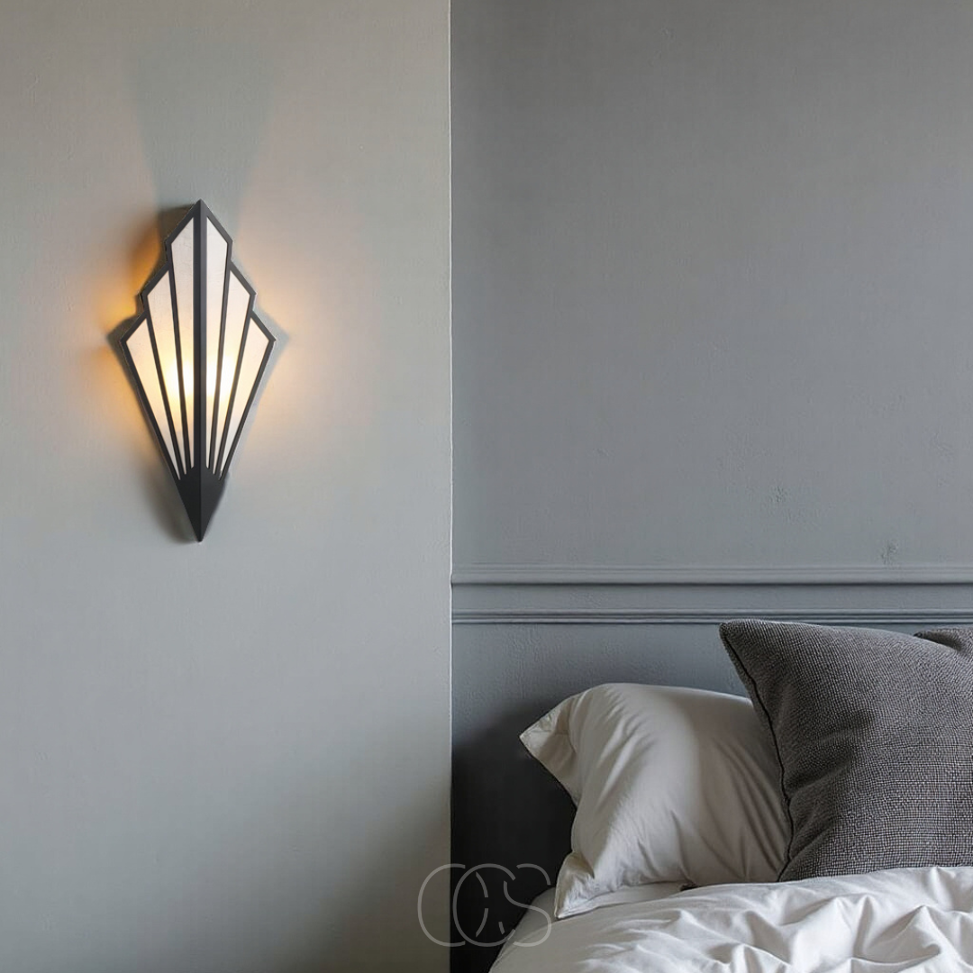Vellina - Wall lamp with geometric diamond design