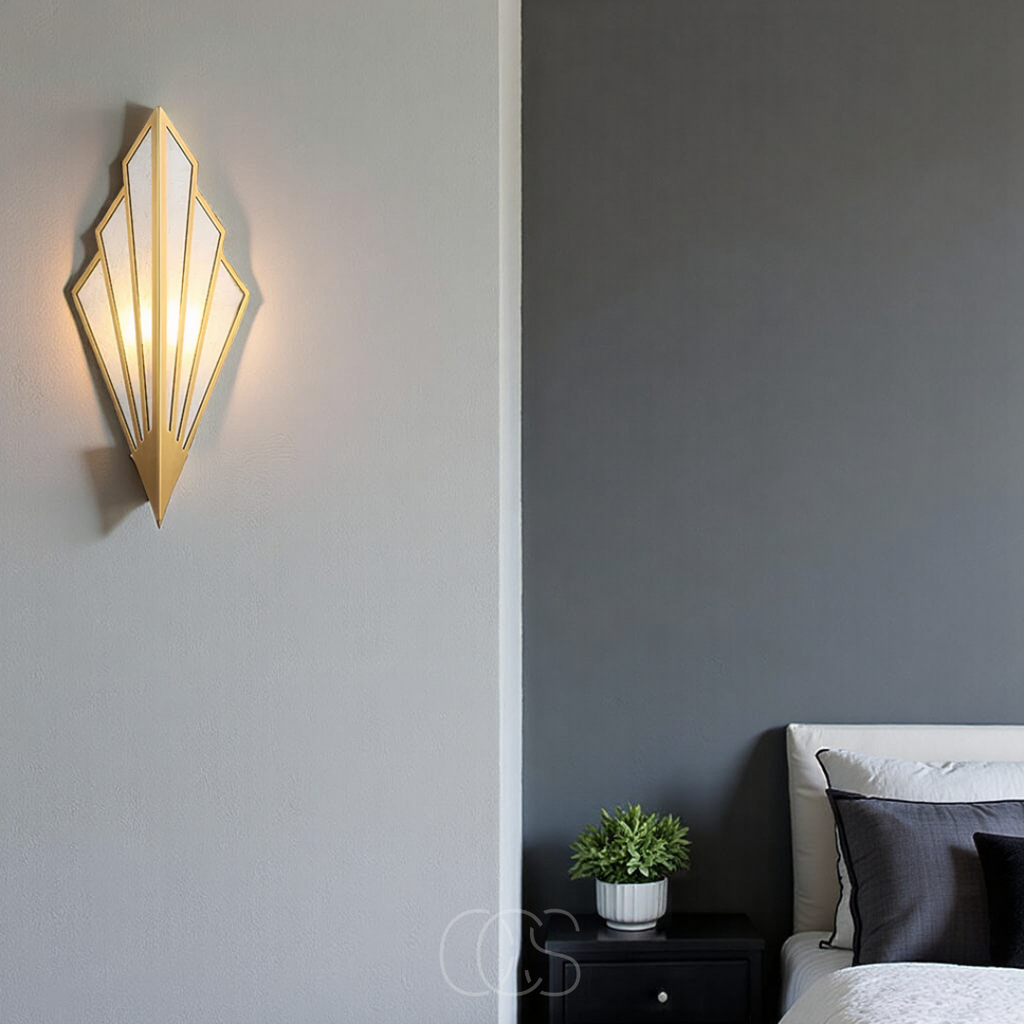 Vellina - Wall lamp with geometric diamond design
