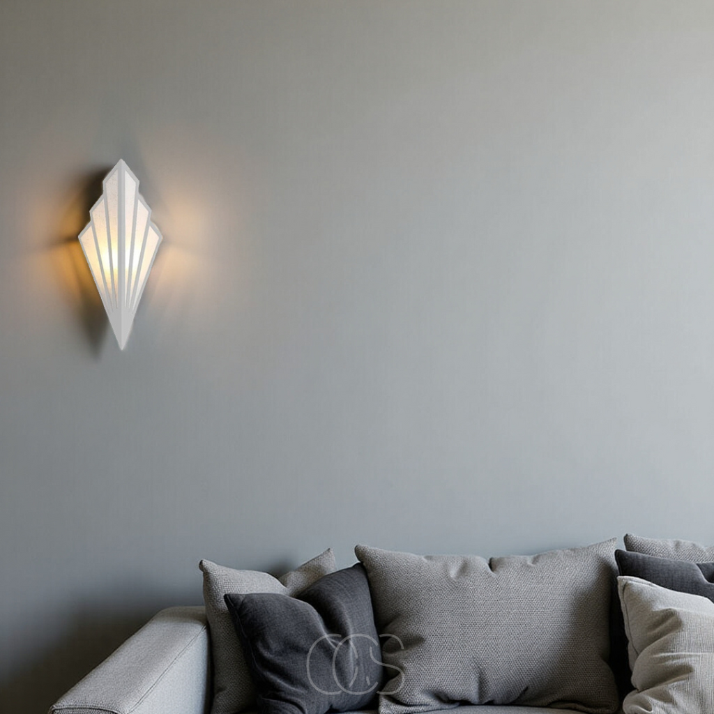 Vellina - Wall lamp with geometric diamond design