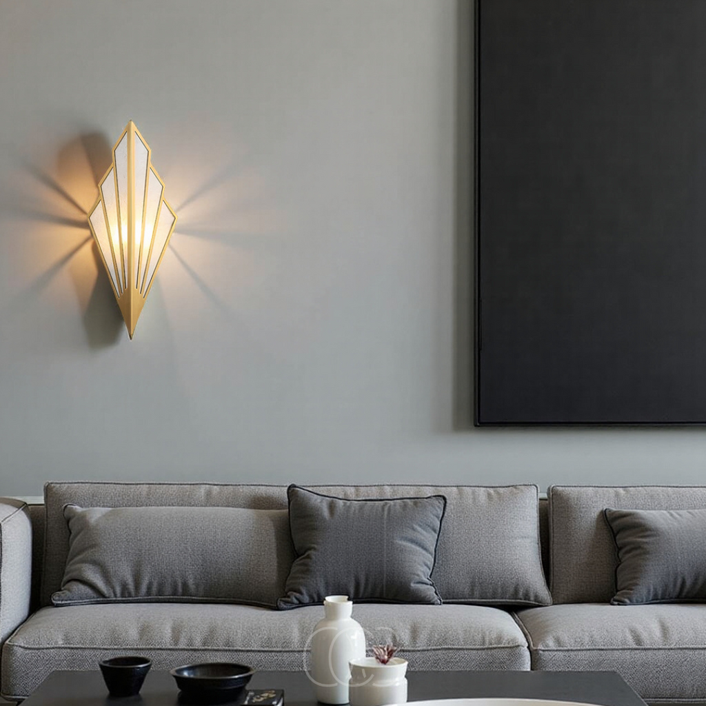 Vellina - Wall lamp with geometric diamond design