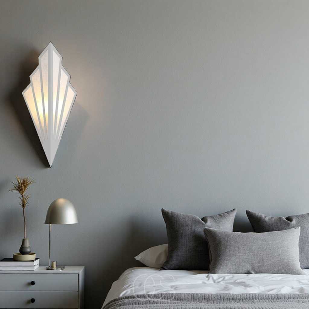 Vellina - Wall lamp with geometric diamond design