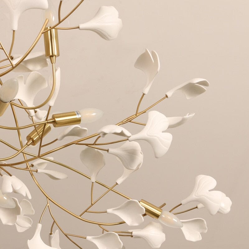 Lampadario a petali di ceramica