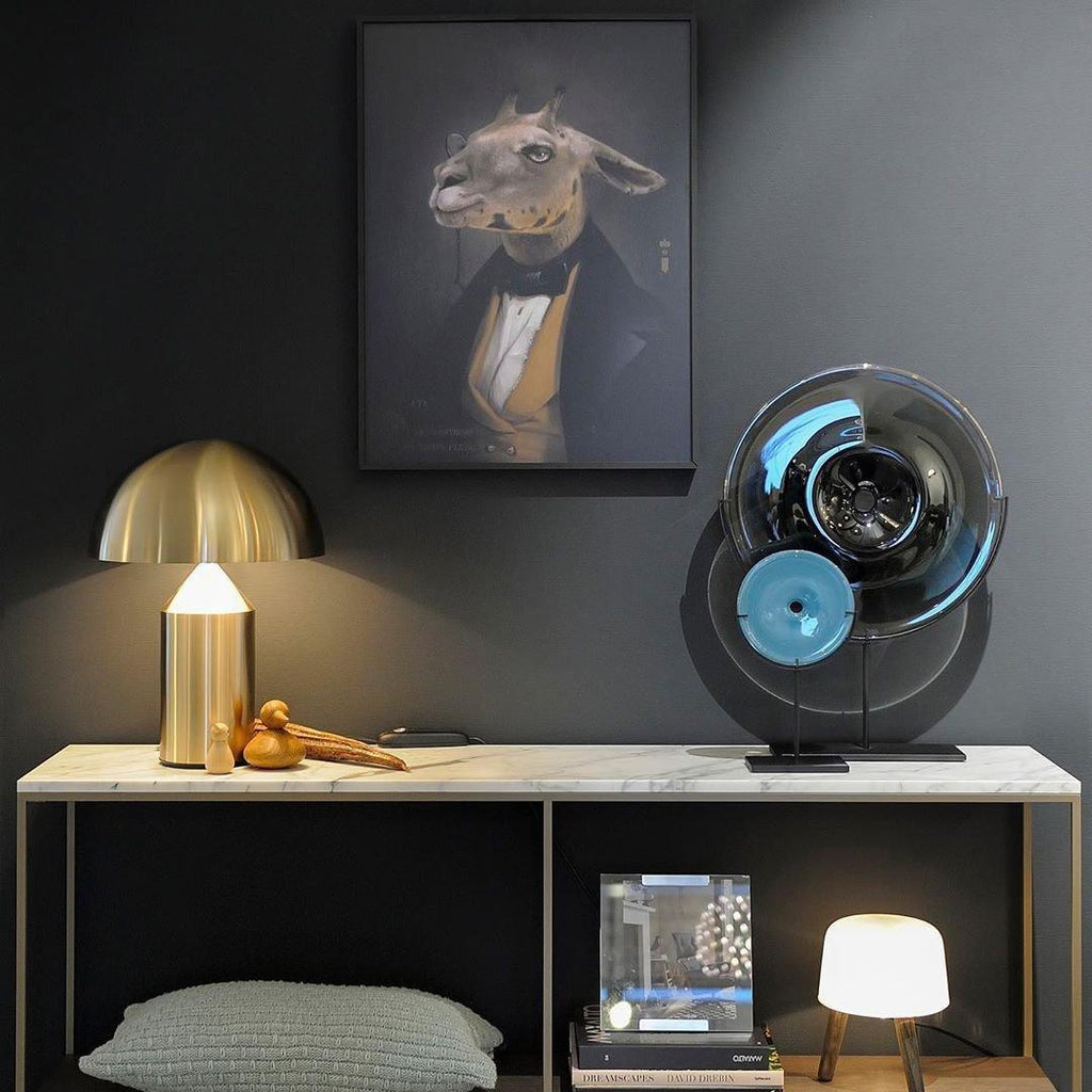 Stolní lampa Atollo z kovu