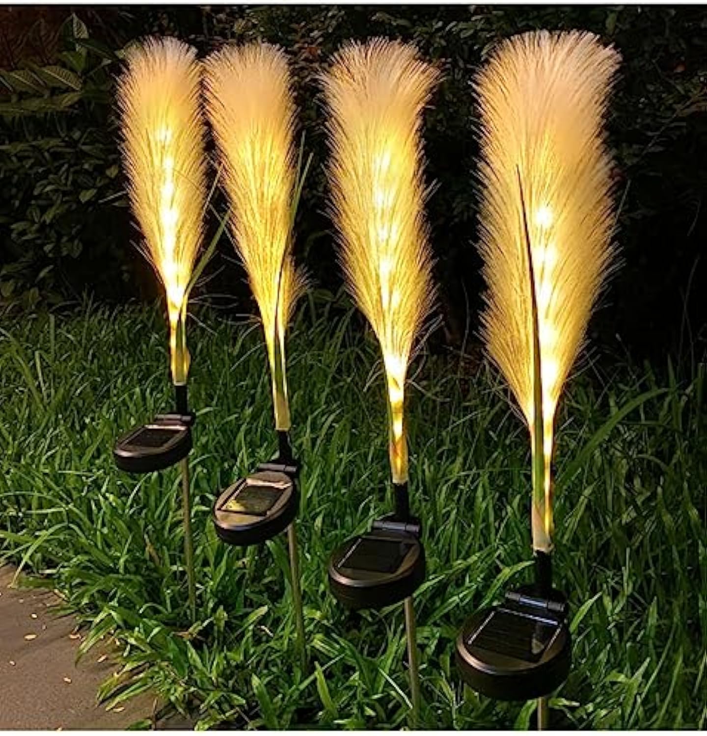 Kirrea Solar Reed Outdoor Light