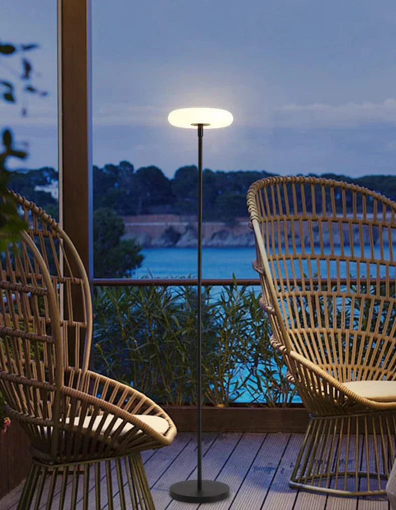 Lumenora | Outdoor Solar Lamp